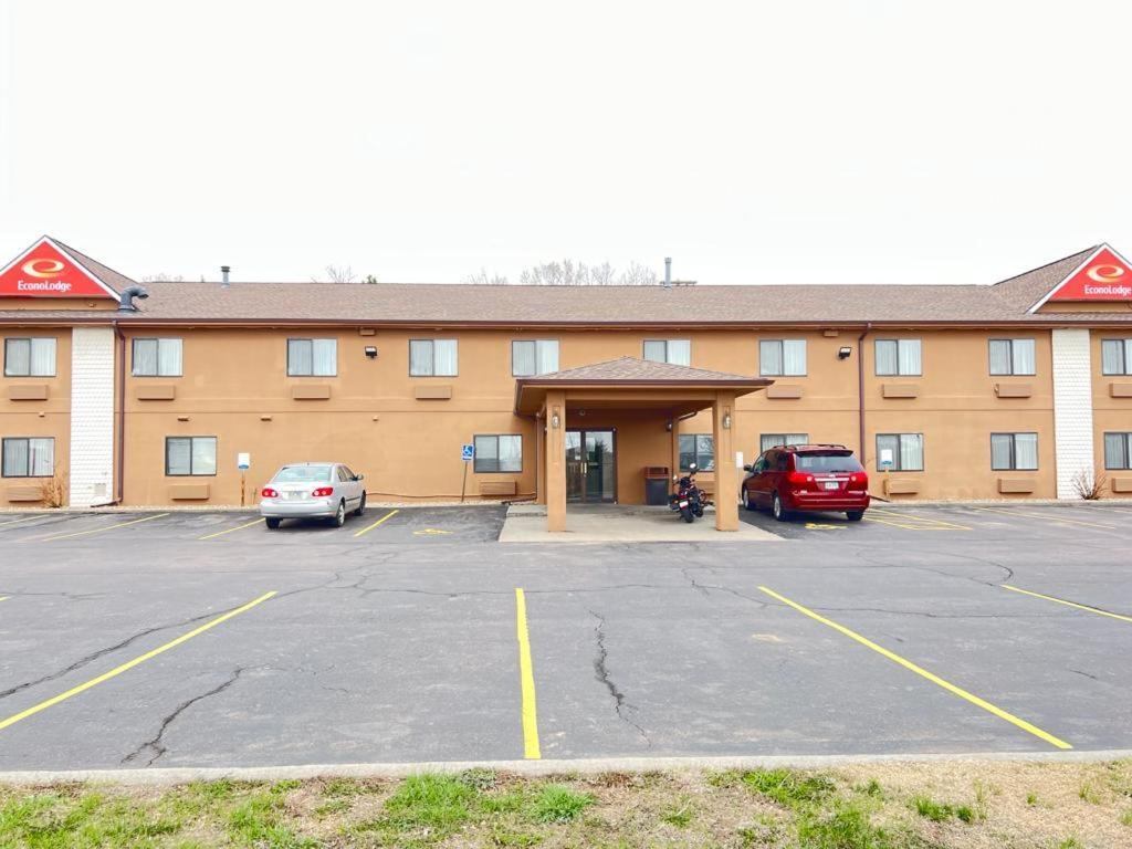 Econo Lodge Oacoma Exterior photo